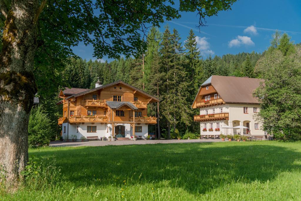 Bio-Holzhaus Und Landhaus Heimat Рамзау-ам-Дахштайн Екстер'єр фото