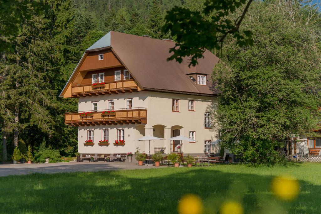Bio-Holzhaus Und Landhaus Heimat Рамзау-ам-Дахштайн Екстер'єр фото