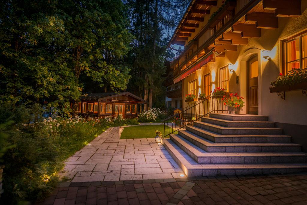 Bio-Holzhaus Und Landhaus Heimat Рамзау-ам-Дахштайн Екстер'єр фото