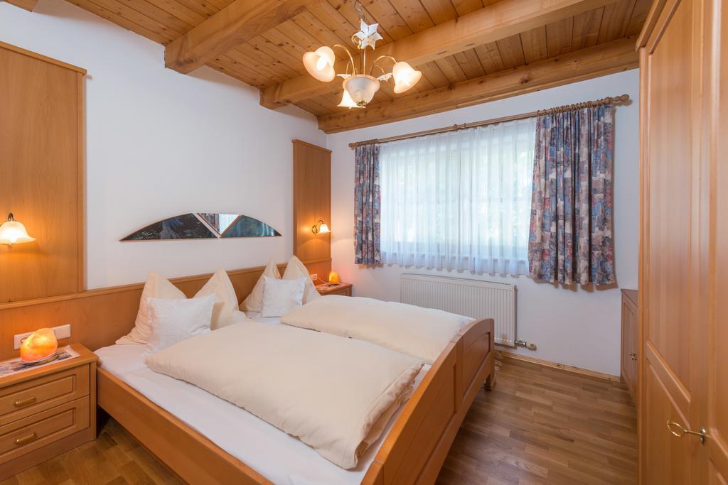 Bio-Holzhaus Und Landhaus Heimat Рамзау-ам-Дахштайн Екстер'єр фото