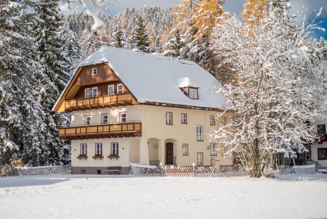 Апартаменти Bio-Holzhaus Und Landhaus Heimat Рамзау-ам-Дахштайн Екстер'єр фото